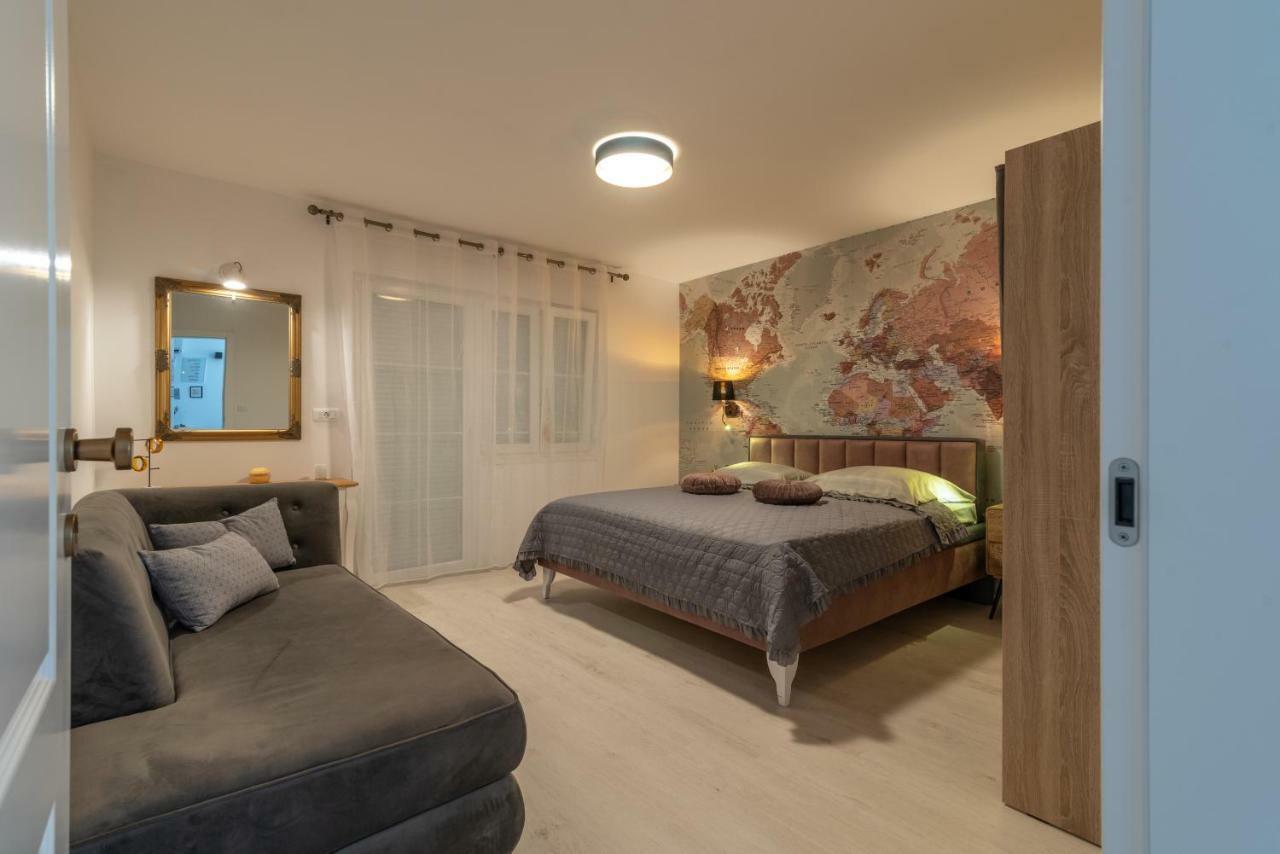Apartment Aron Trogir Exteriör bild